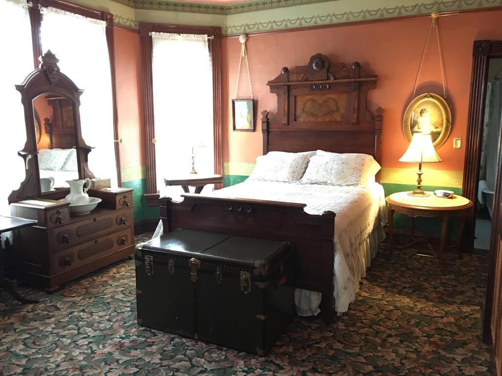 Geiger Victorian Bed And Breakfast Такома Экстерьер фото
