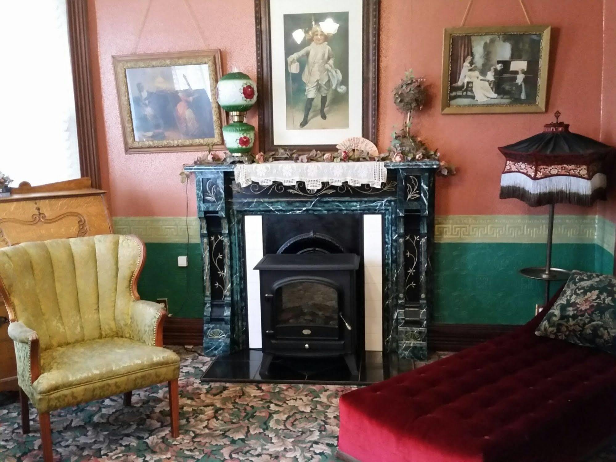 Geiger Victorian Bed And Breakfast Такома Экстерьер фото